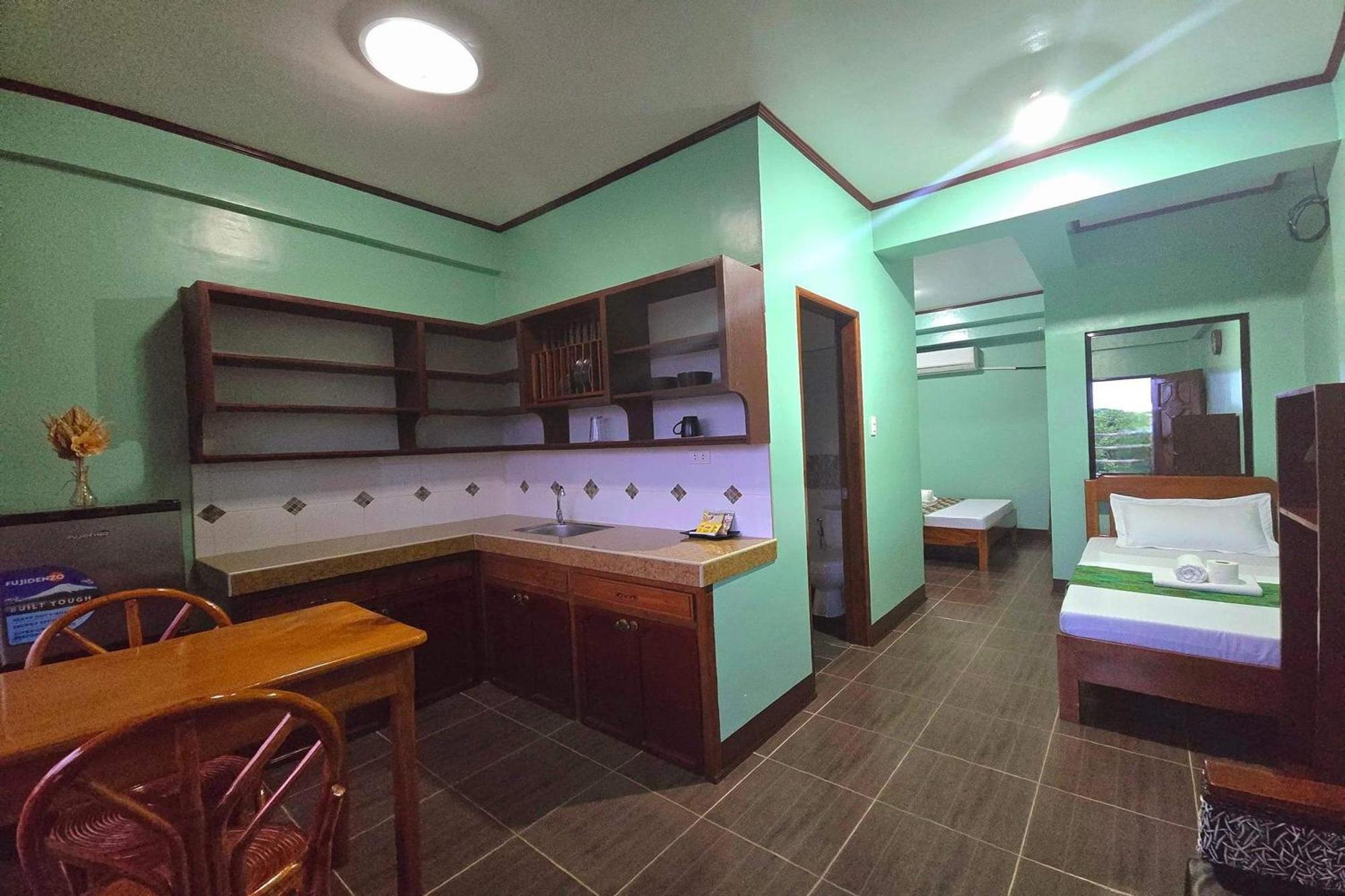 Nober Pension House City Center Puerto Princesa Extérieur photo